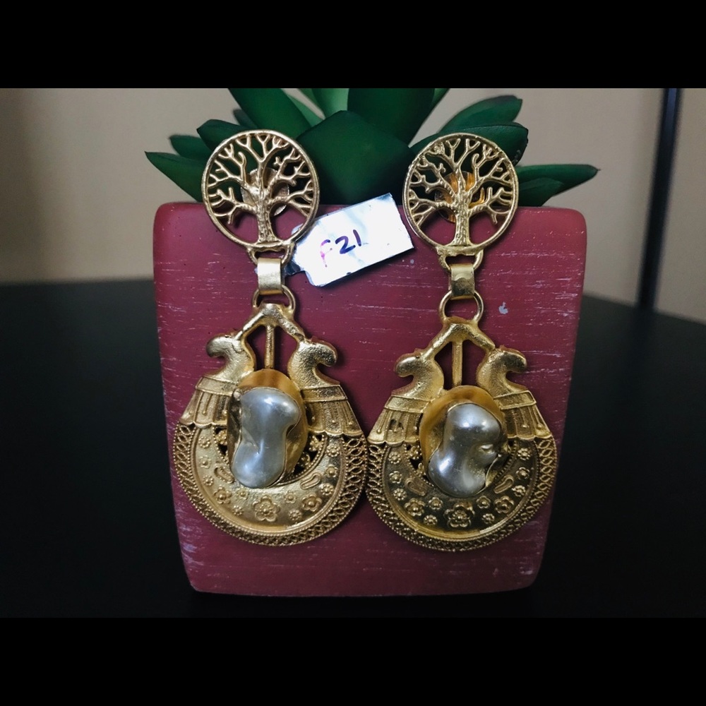 Pearl earrings - Picture 4 of 7
